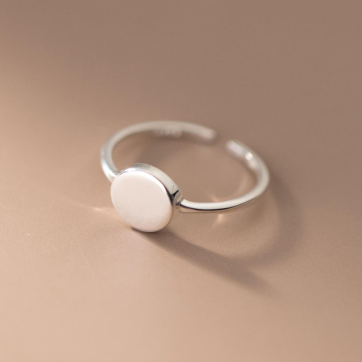 925 Sterling Silver Smooth Sur - огляд і ціна Statement Cocktail Ring