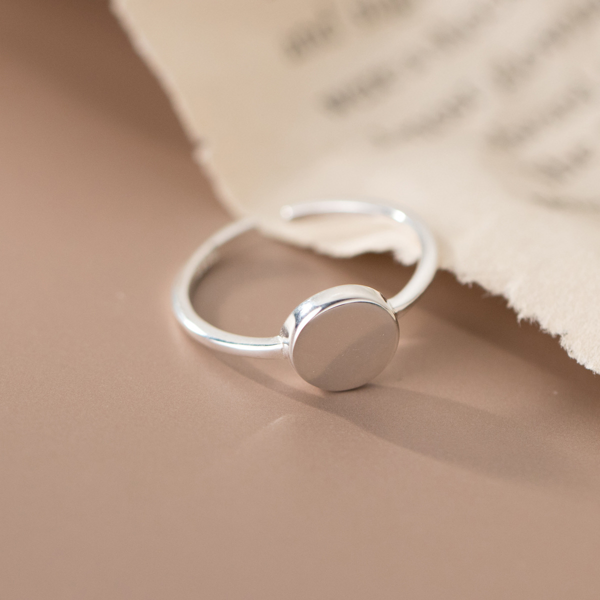 925 Sterling Silver Smooth Sur - огляд і ціна Statement Cocktail Ring