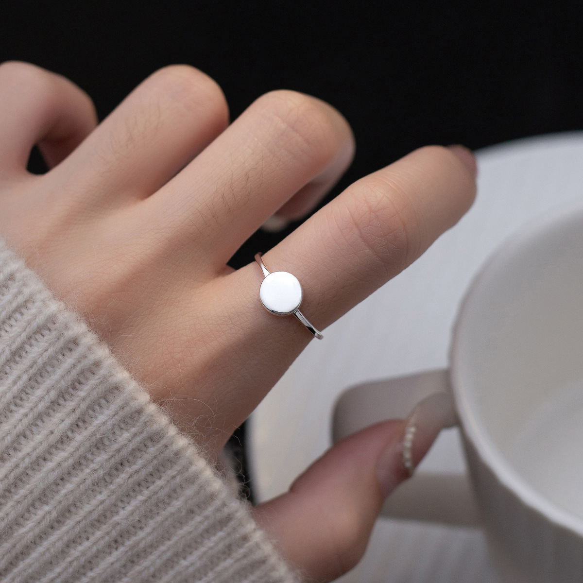 925 Sterling Silver Smooth Sur - огляд і ціна Statement Cocktail Ring