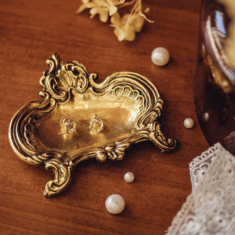 Luxury French Antique Jewelry  - огляд і ціна Are Watches Jewelry Or Accessories