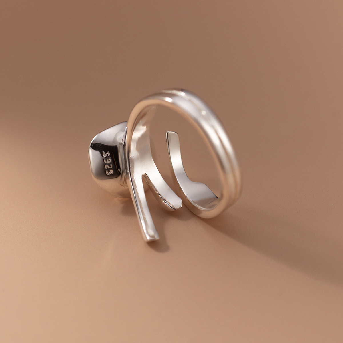 925 Sterling Silver Pearl Irre - огляд і ціна Statement Cocktail Ring